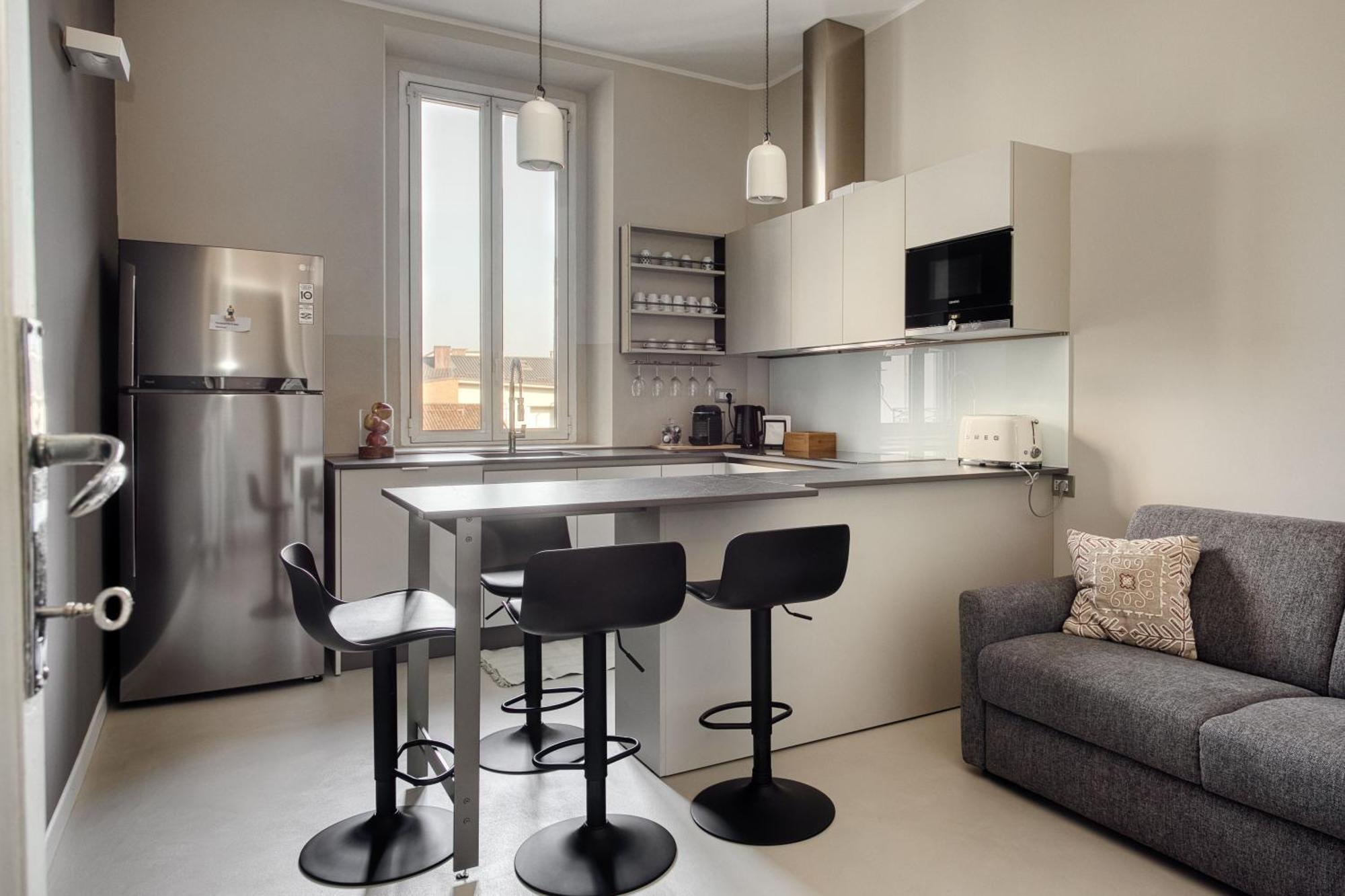 Ferienwohnung Navigli, 90 Square Meters, Free Parking Ripa Ticinese Mailand Exterior foto